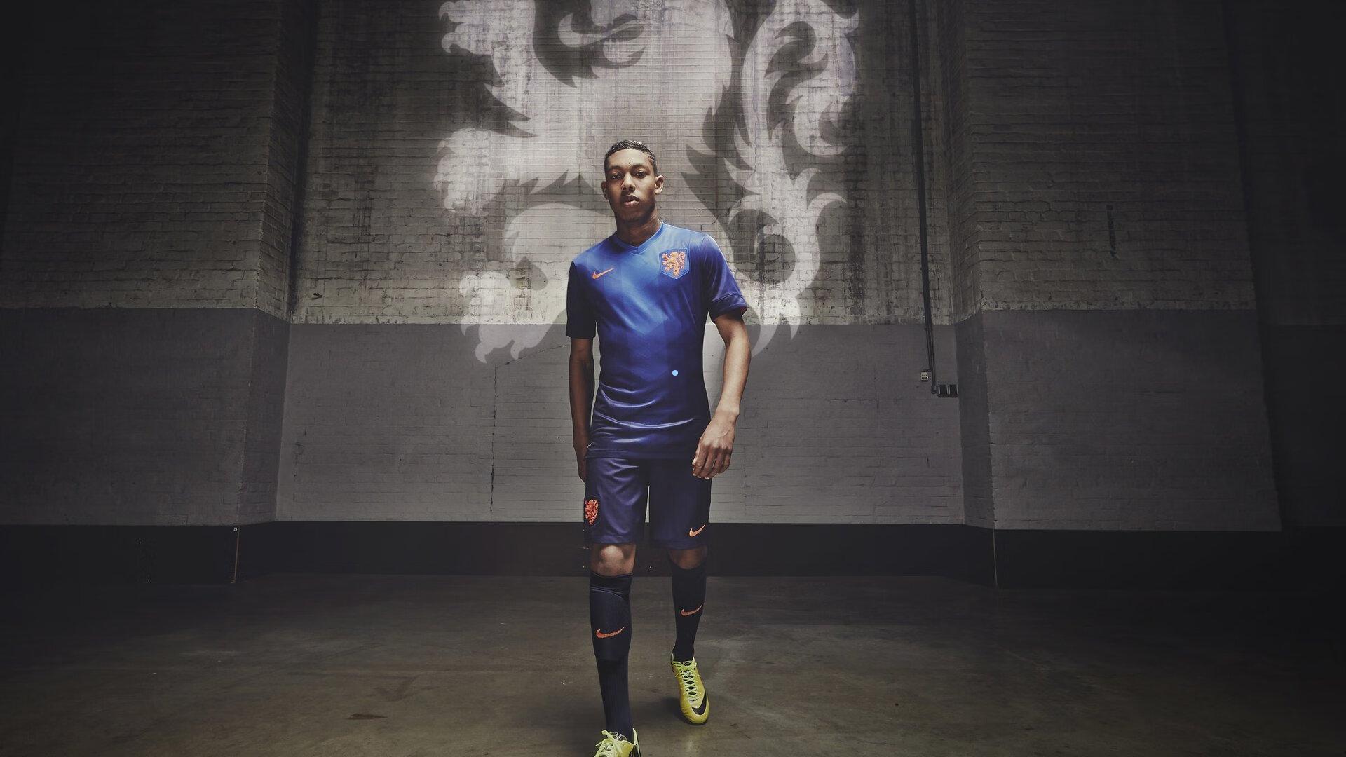 小米切尔盛赞布伦森,进攻节奏一旦启动,防守便成徒劳