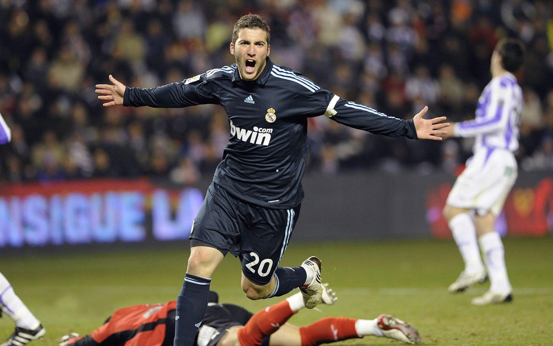 pg电子官网：十二月最佳进球评选，群英荟萃，邀您共鉴巅峰时刻！